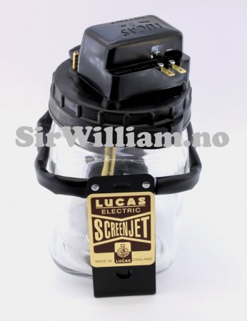 Vindusspylerbeholder, komplett med pumpe